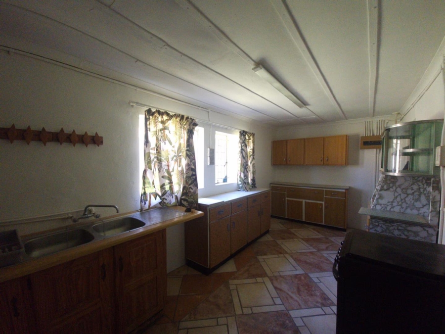 To Let 4 Bedroom Property for Rent in Ladybrand Free State